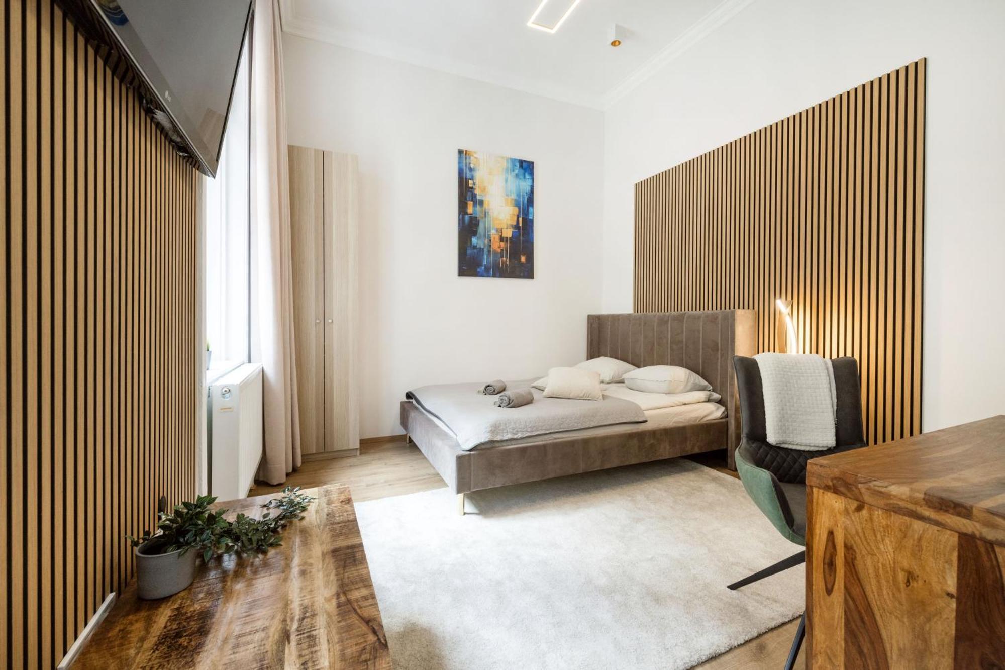 Sleek Downtown Living Апартаменти *
